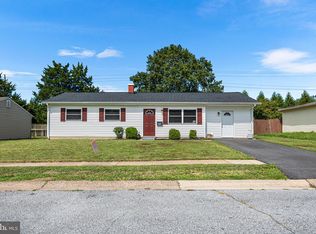 112 Lynch Farm Dr, Newark, DE 19713