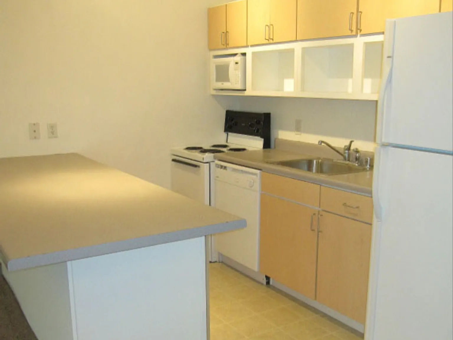 Park Terrace West Apartments — Photo 4