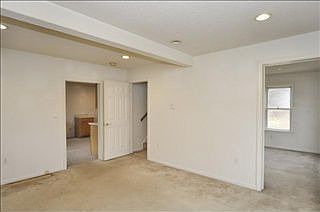 4th image of 1915 73rd St