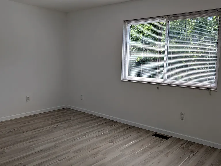 14872 Rutland Cir — Photo 10