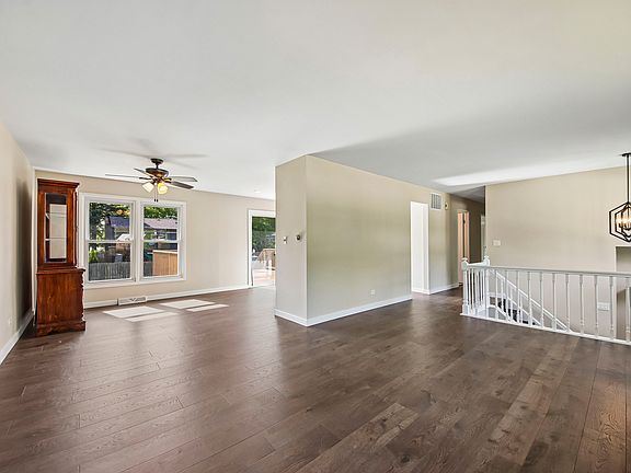 4th image of 420 Justine Ave