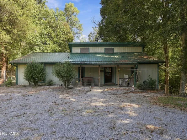400 Fort Hill Drive, Blounts Creek, NC 27814