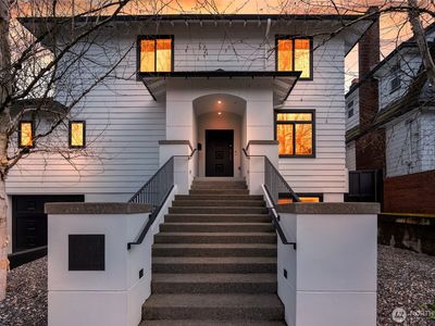 1932 15th Avenue E, Seattle, WA, 98112