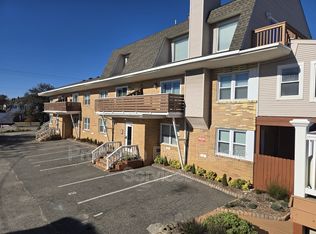 1976 E Ocean View Ave APT B2, Norfolk, VA 23503