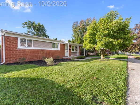 31700 Lafler Dr, Rockwood, MI 48173
