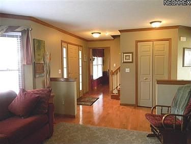 5th image of 218 Bridgehampton Dr