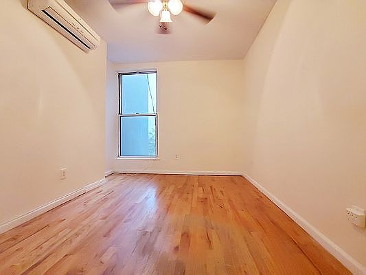 4th image of 677 Lincoln Pl APT 3