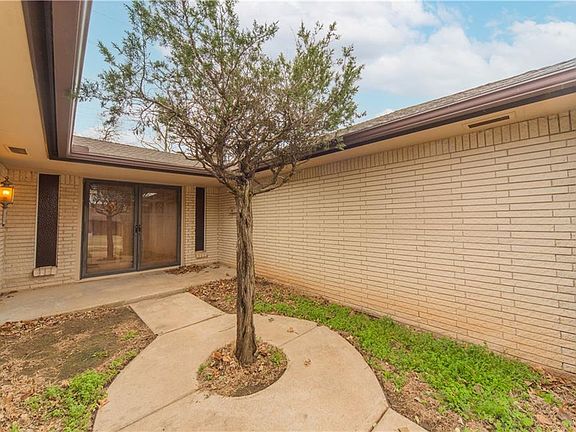 4th image of 4712 Del Aire Dr
