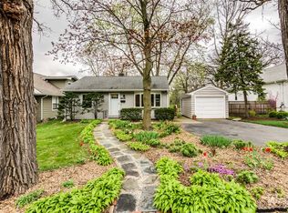 5517 Dunham Rd, Downers Grove, IL 60516