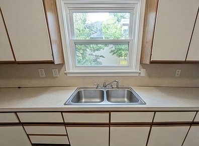 3rd image of 622 Newhall St #H