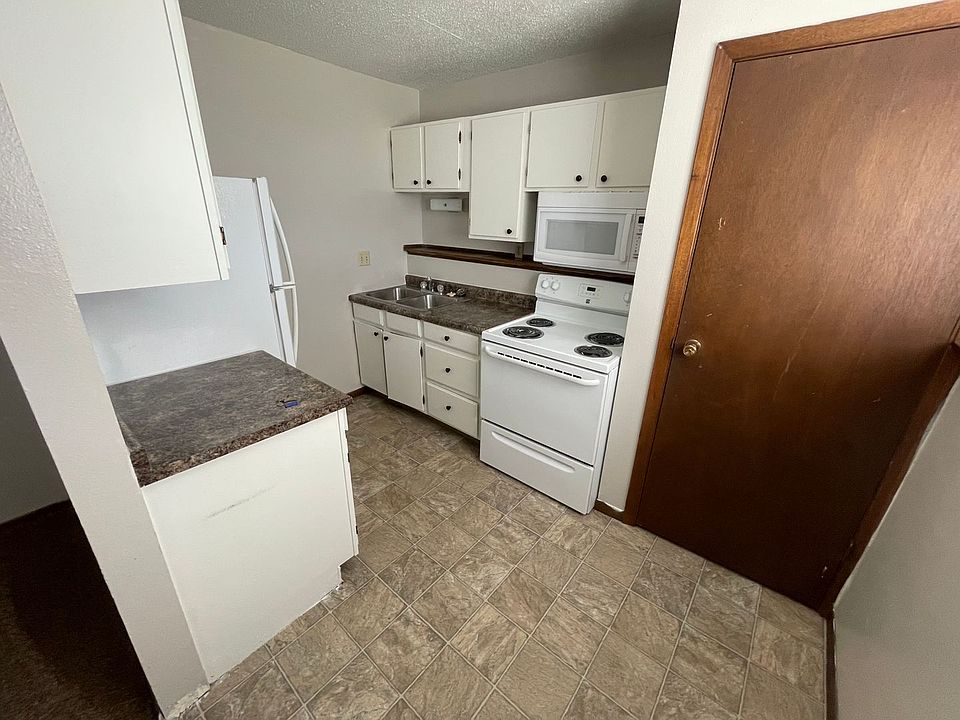 Blazek 5 Plex Apartment Rentals Minot, ND Zillow