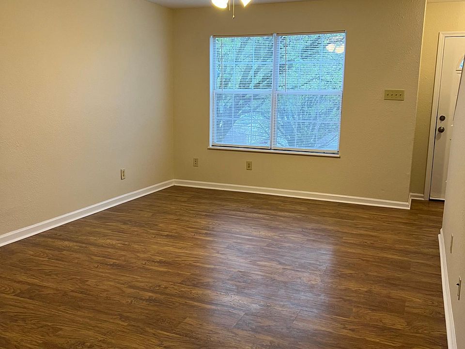 14151437 Dutch Valley Dr Knoxville, TN, 37918 Apartments for Rent