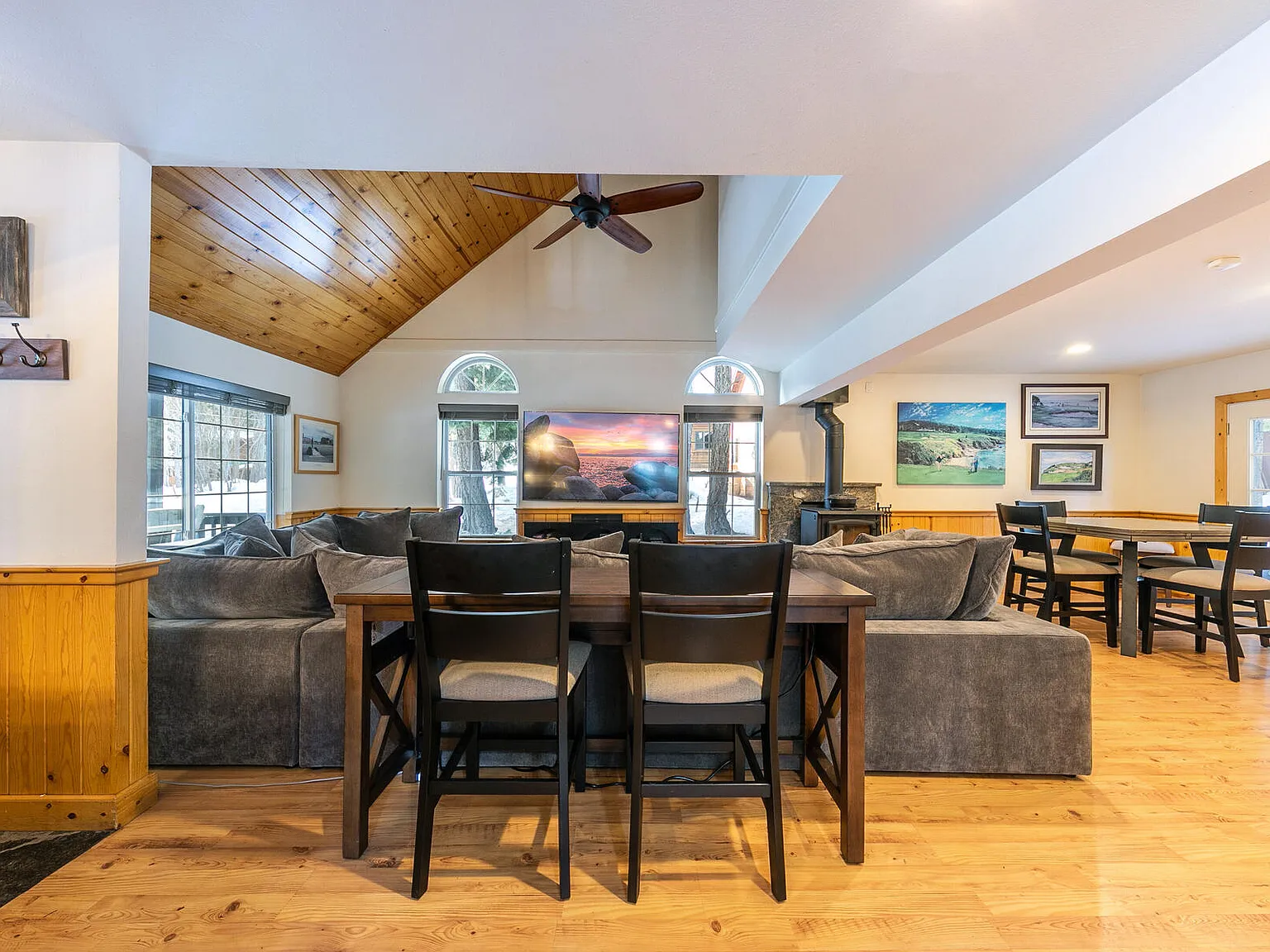 4 bed, 1878 sqft, $7,000 — Photo 2