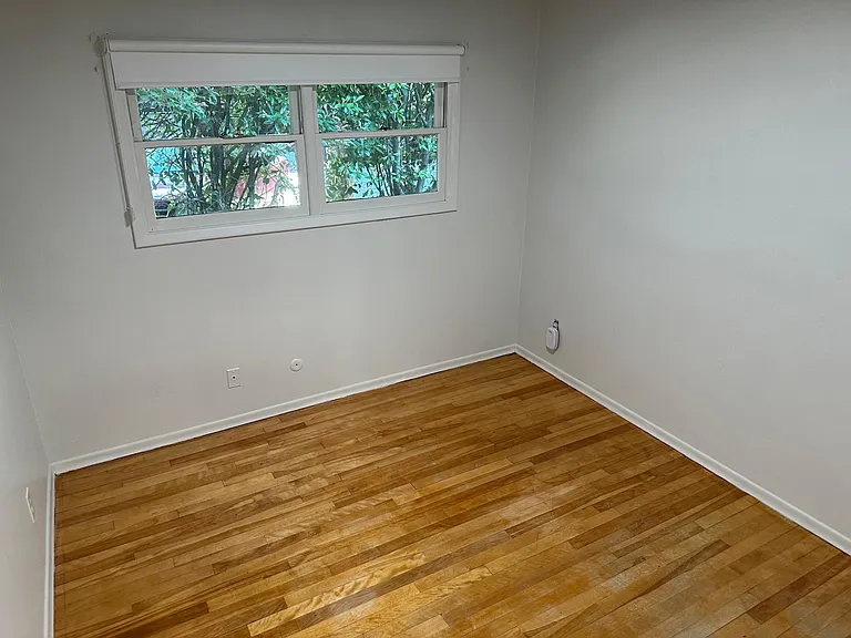 2031 N McClellan St — Photo 18