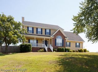 5234 Miranda Dr, Hope Mills, NC 28348