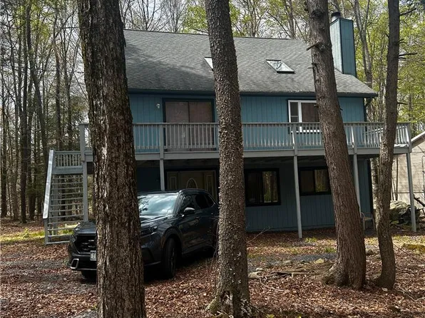 67 Underwood Ln, Lake Ariel, PA 18436