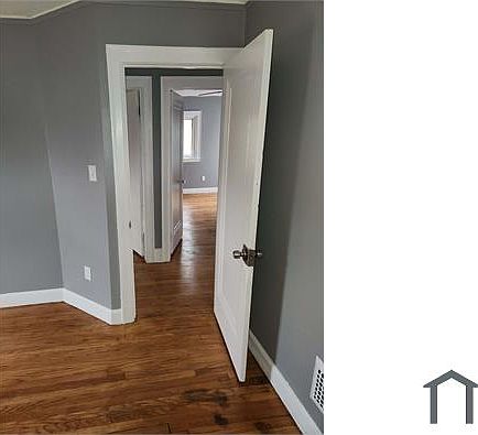 5th image of 8279 Roselawn St