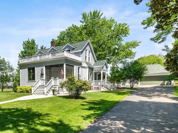 911 Watson St, Ripon, WI 54971