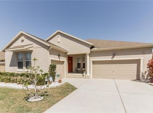 215 Blue Cypress Dr, Groveland, FL 34736