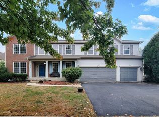 769 Hartford Ln, Bolingbrook, IL 60440