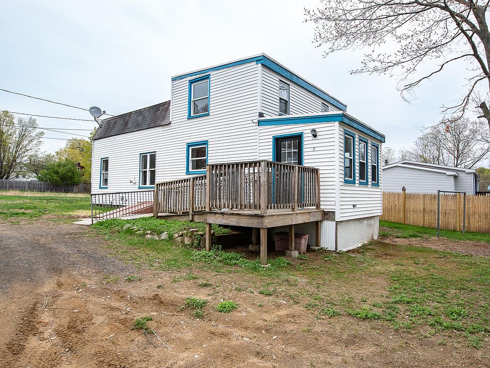 1st image of 8 Oxcart Ln