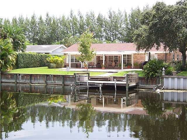 1st image of 1879 Terrace Dr E