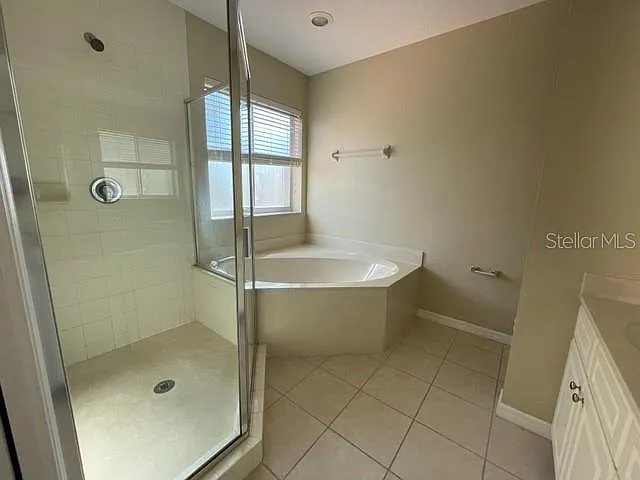 17563 Cherry Ridge Ln — Photo 9