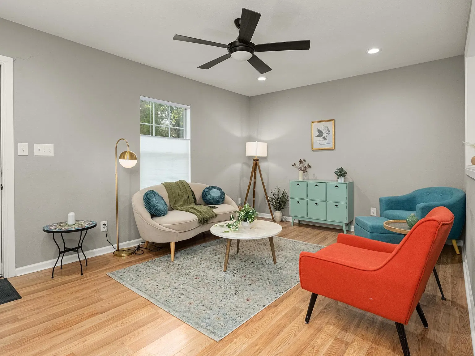2 bed, 2.0 bath, 1149 sqft, $2,200 — Photo 3