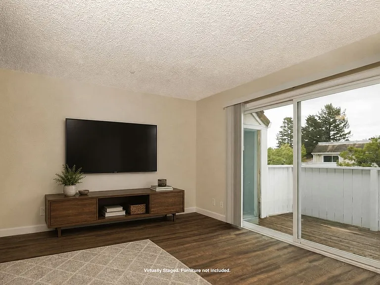 Mission Village Apartments — Photo 16