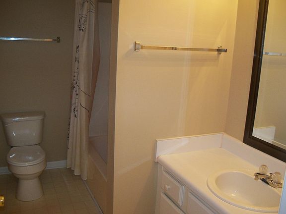 5th image of 112 Vicki Ln #112