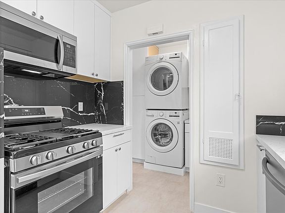 5th image of 11341 Denair St