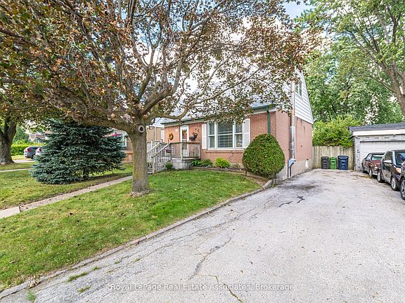 5th image of 68 Allenby Ave
