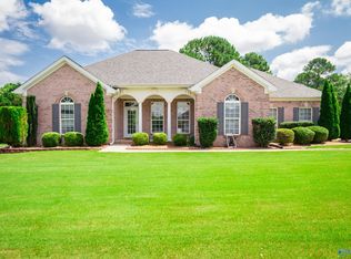 112 Fawn Ridge Dr, Decatur, AL 35603
