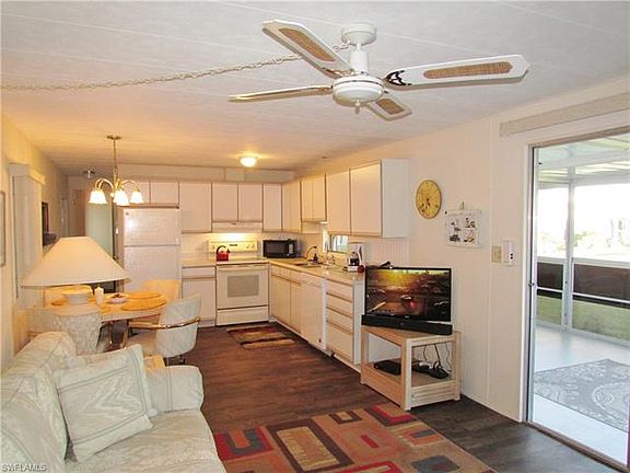 2nd image of 11 Diamond Ln #D-11