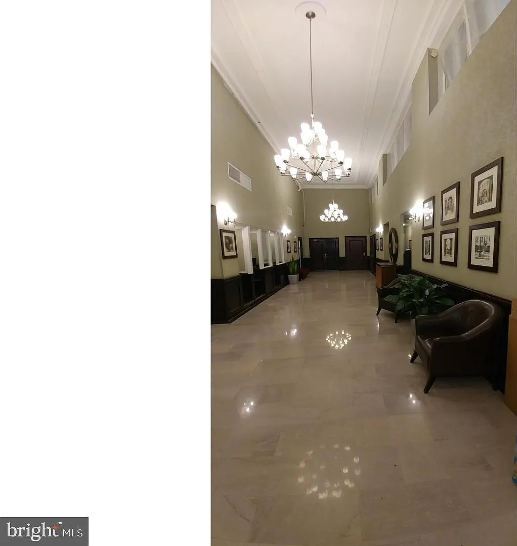 Studio, 1.0 bath, 320 sqft, $1,125 — Photo 4