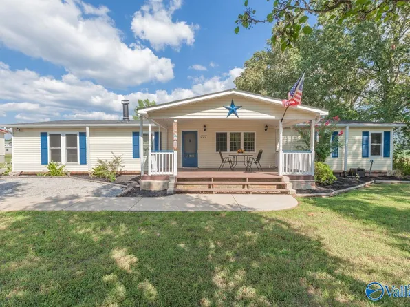 337 Coleman Rd, New Market, AL 35761
