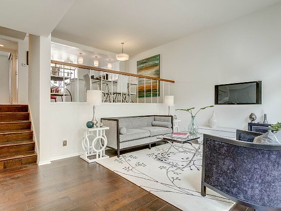 3rd image of 4220 W Kling St