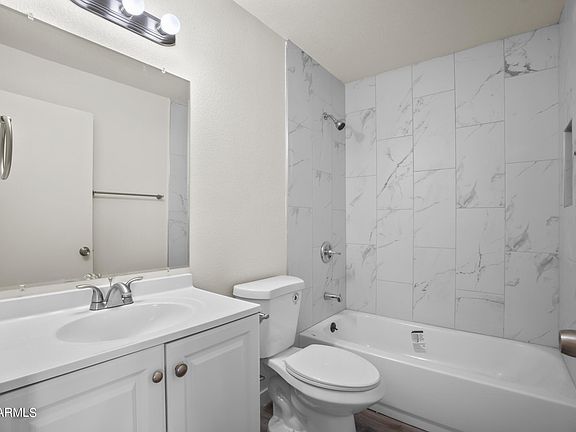 3rd image of 6401 W CAMPBELL Avenue