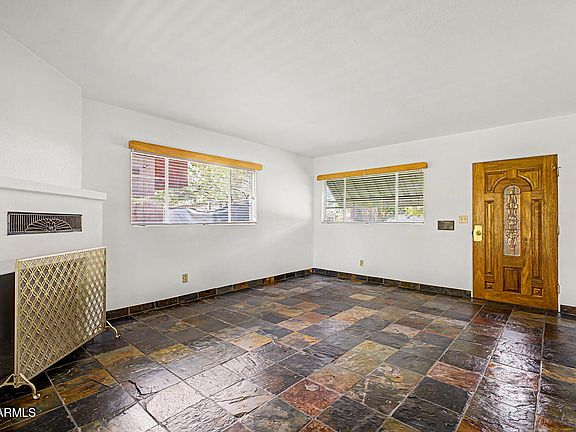 3rd image of 1725 S SIERRA VISTA Drive