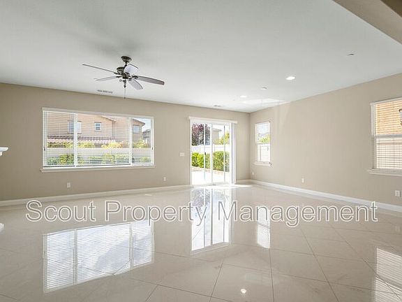 3rd image of 39157 Hidden Creek Ln
