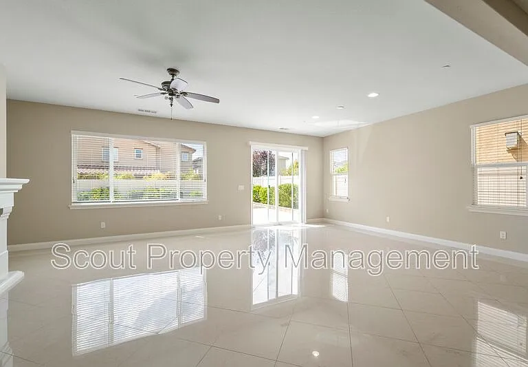 39157 Hidden Creek Ln — Photo 3