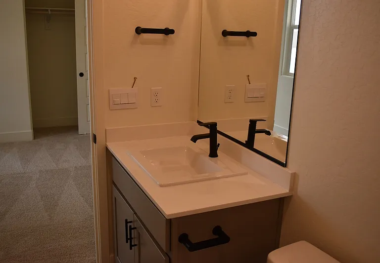 682 Stephanie Dr #2 — Photo 11