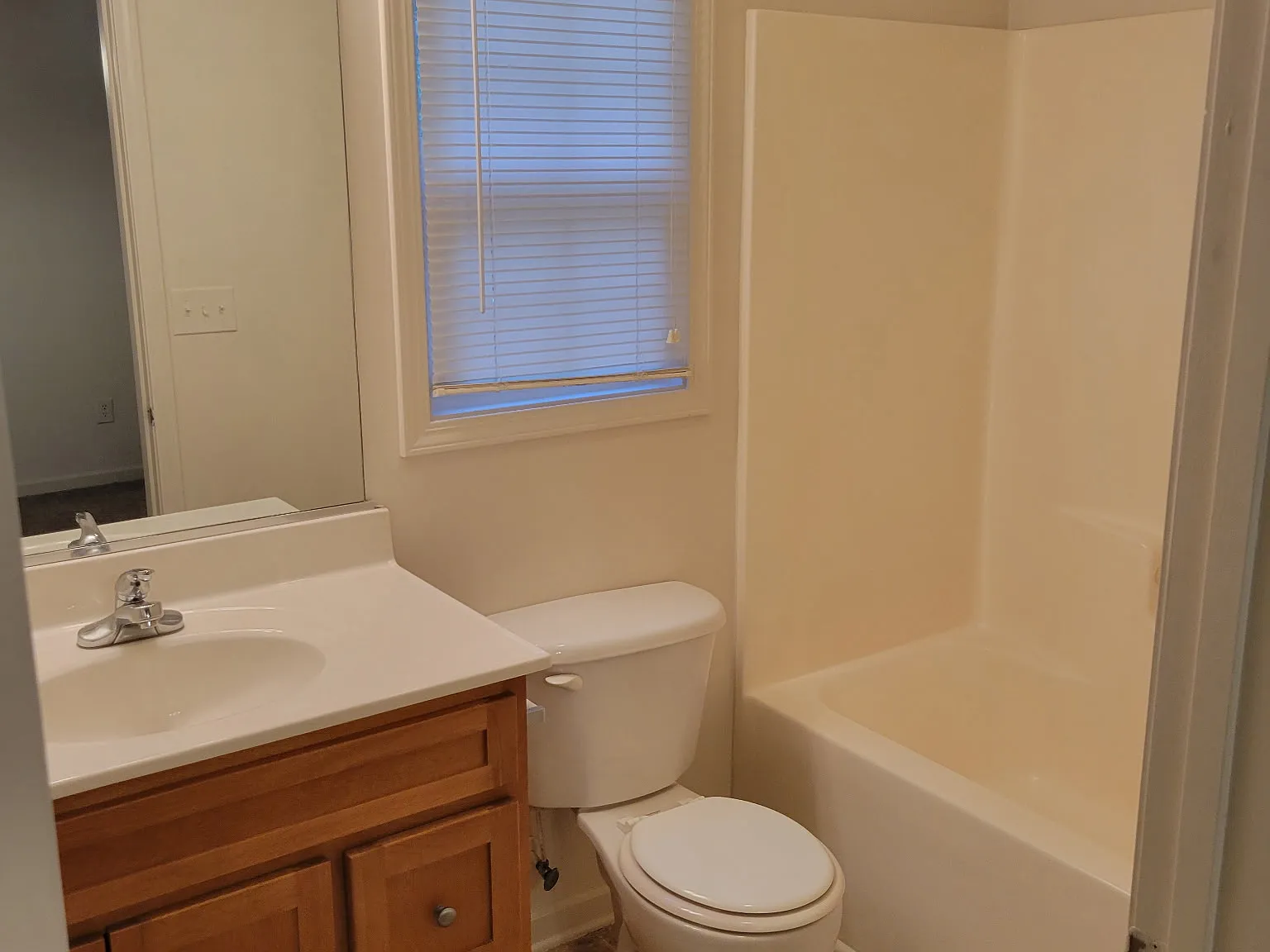 2 bed, 900 sqft, $1,195 — Photo 4