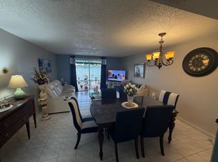 400 NW 107th Ave APT 4D, Miami, FL 33172
