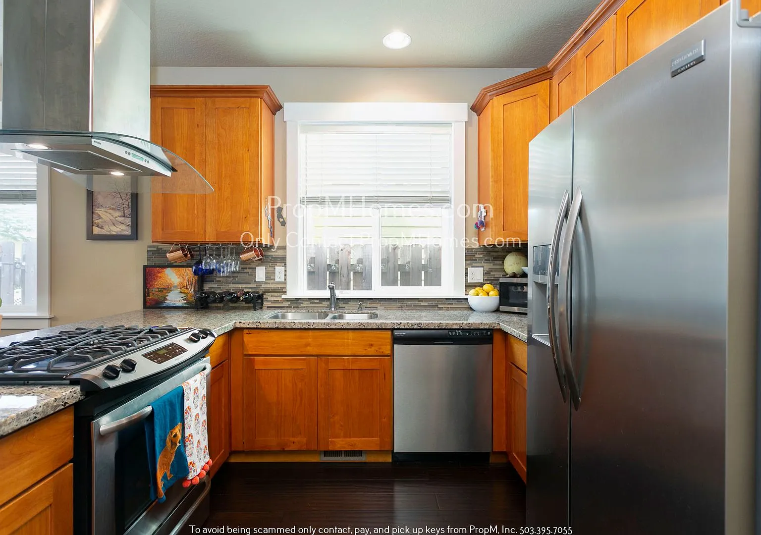 Three Bedroom Gem In The Heart Of Montavilla! — Photo 4