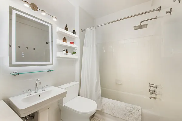 Sold by Elegran | media 11