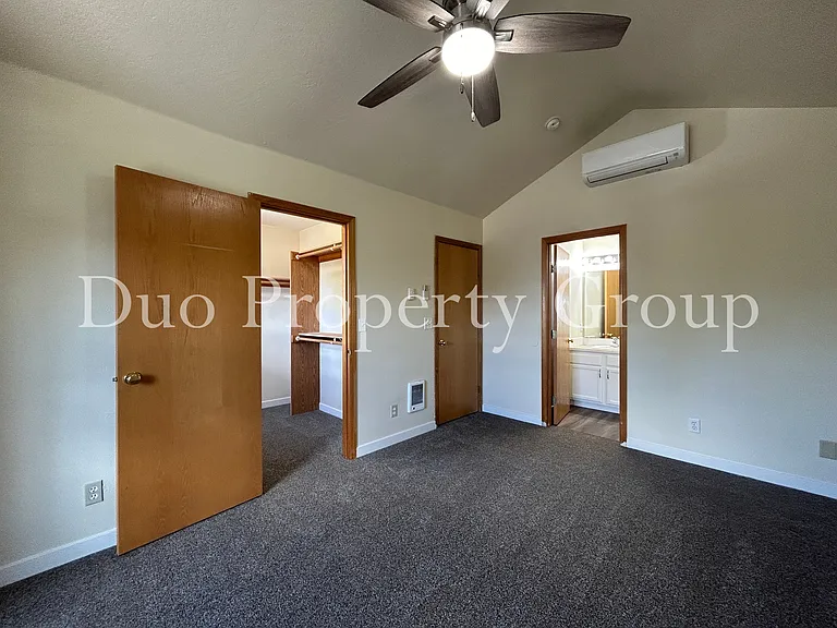 603 S 41st Ct — Photo 12