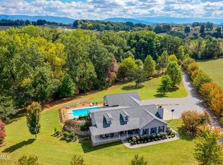 292 Foxboro Ln, Greenback, TN 37742