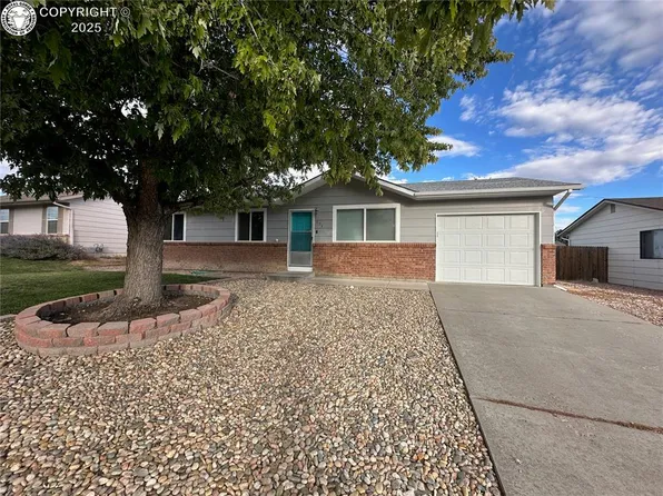 854 Briarwood St, Canon City, CO 81212