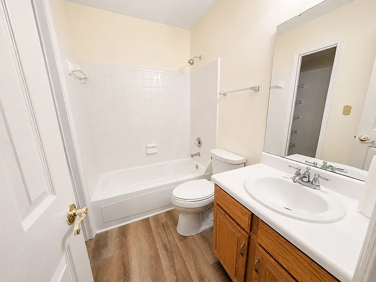 1285 Cordova Cir — Photo 17